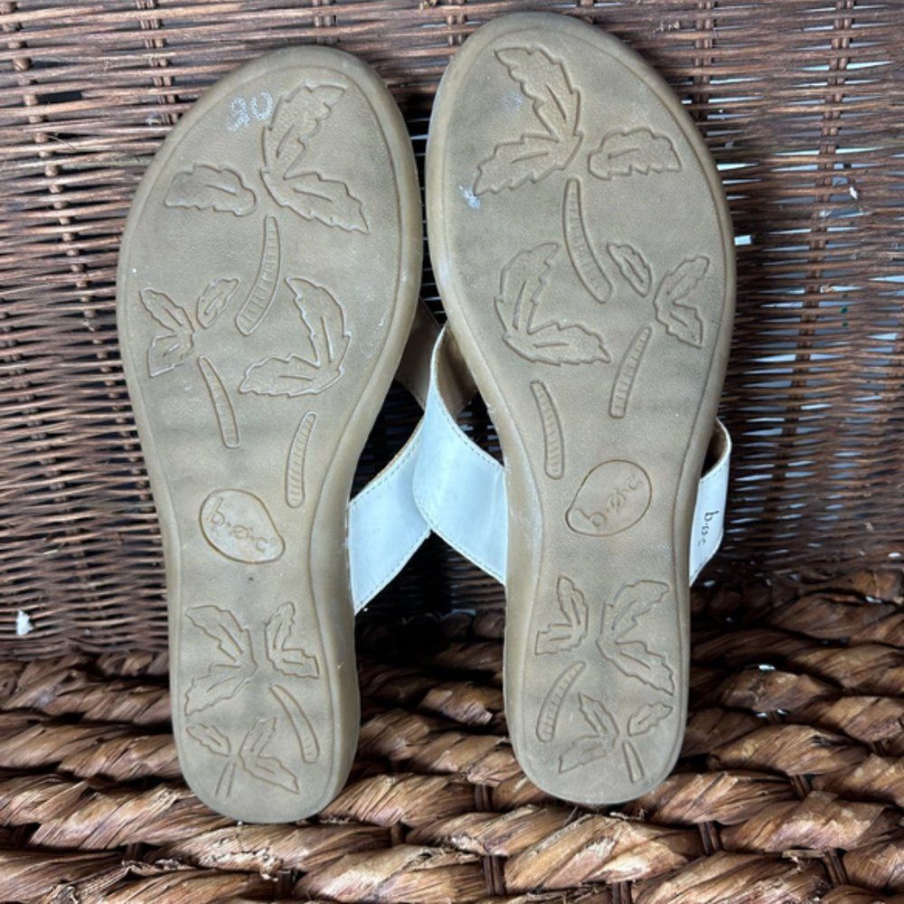 boc Sz 11 Women's White Slip On Thong Sandals - Picture 6 of 6